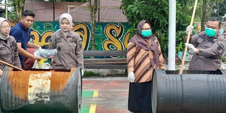 Kejari Kobar Musnahkan 267 Barang Bukti