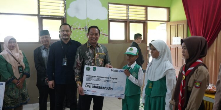 Bupati Dorong Pelajar Sukamara Tetap Semangat Raih Prestasi