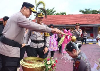 Kapolres Pimpin Kenaikan Pangkat 45 Anggota