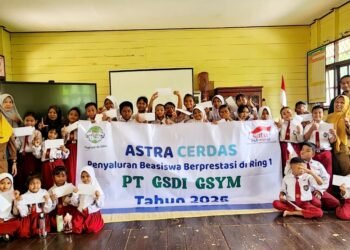 Astra Agro Salurkan Beasiswa Astra Cerdas kepada 202 Siswa di Desa Binaan