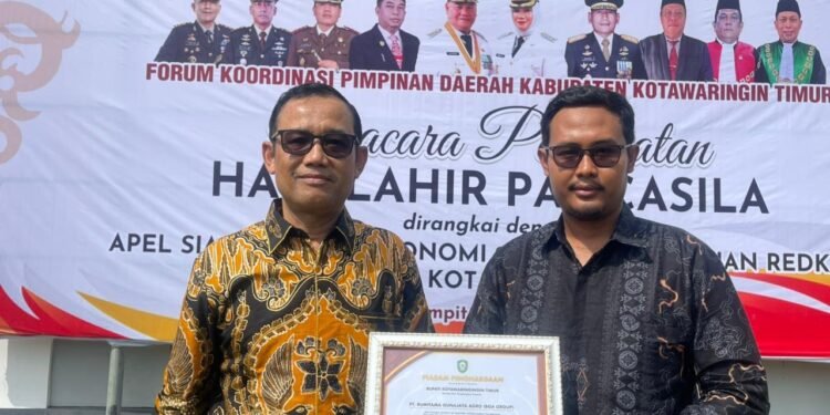 Tanggap dan Peduli Karhutla, BGA Terima Penghargaan Bupati  